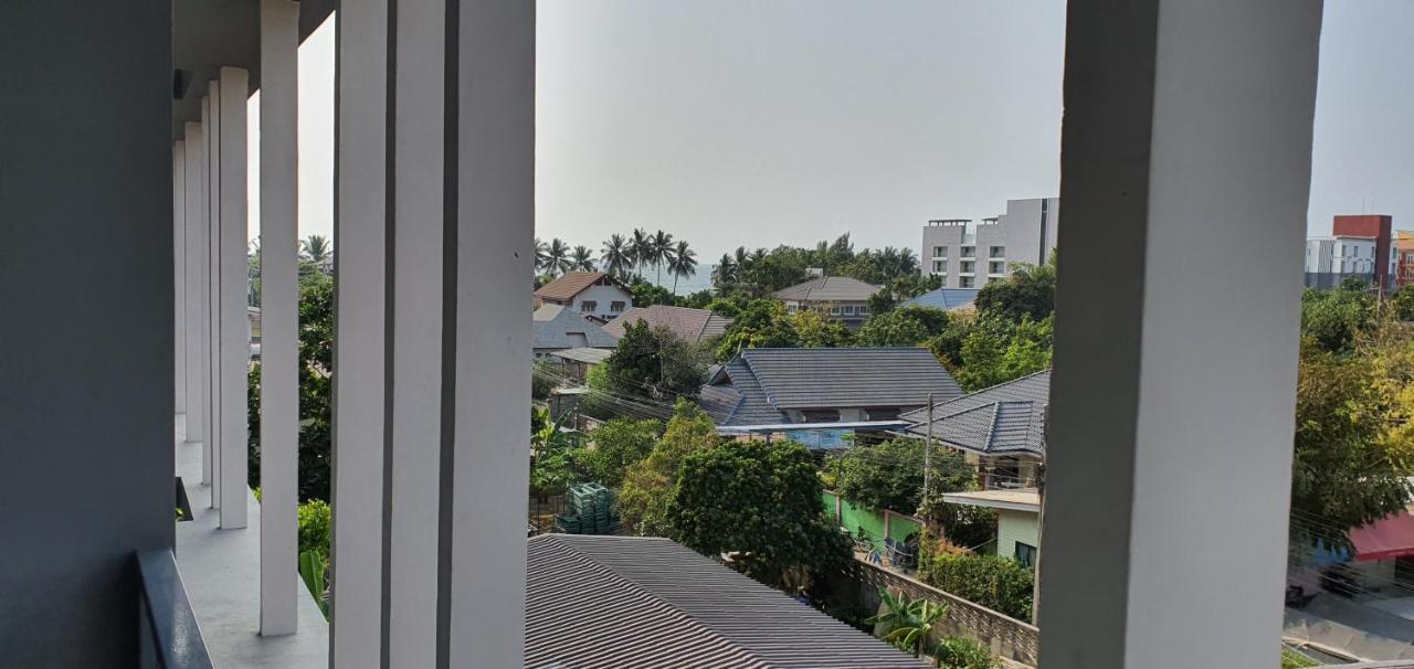 Cozy Near Beach 200M With Toproof Pool At Patio Bangsaen Extérieur photo