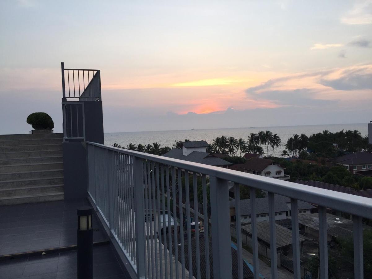 Cozy Near Beach 200M With Toproof Pool At Patio Bangsaen Extérieur photo